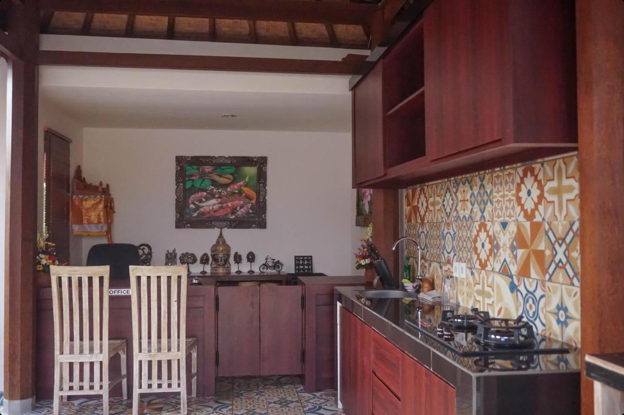 Kj Klumpu Wooden Style Guest House At Canggu Bagian luar foto