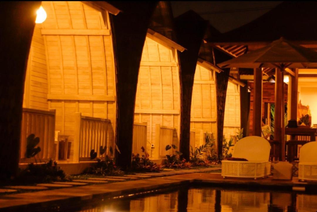 Kj Klumpu Wooden Style Guest House At Canggu Bagian luar foto
